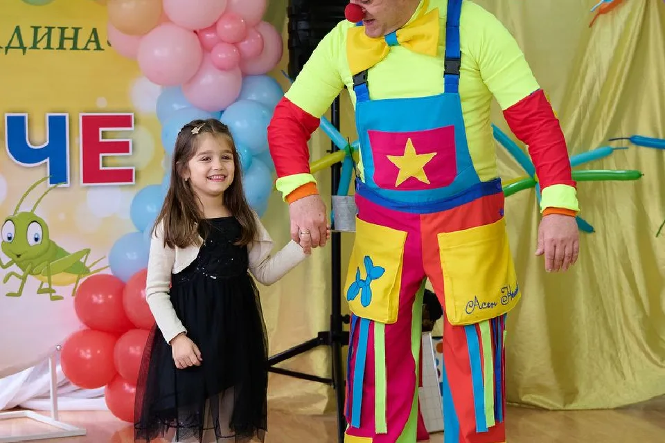 40 години ДГ„Щурче“