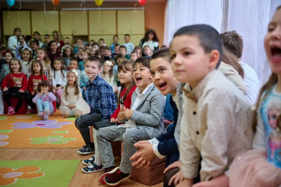 40 години ДГ„Щурче“