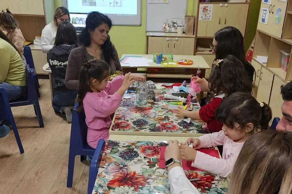 БЛАГОТВОРИТЕЛЕН БАЗАР