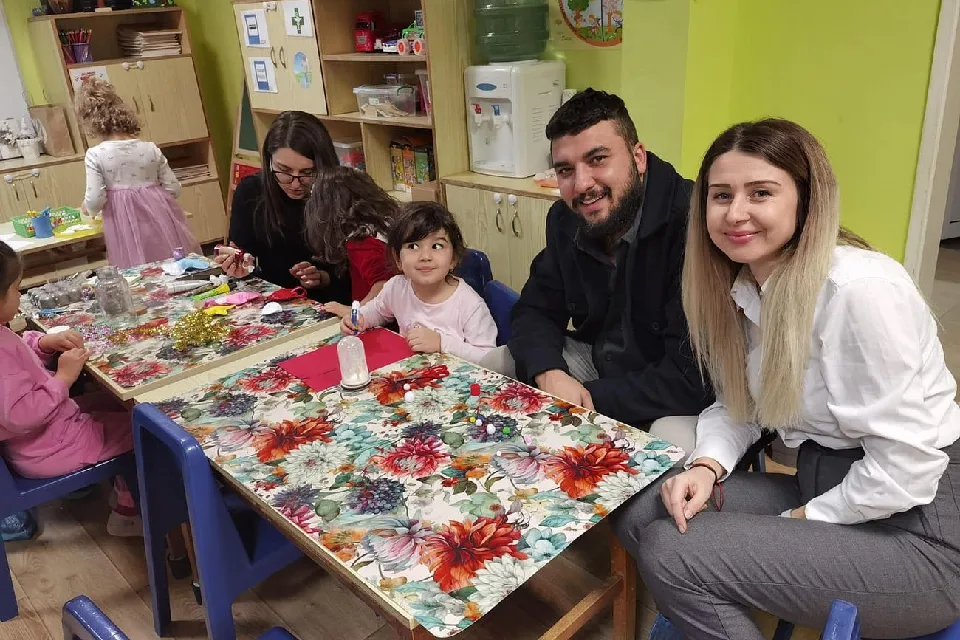 БЛАГОТВОРИТЕЛЕН БАЗАР