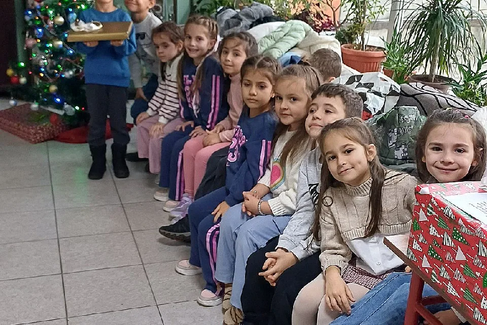 посещение на Дом за възрастни хора „Д-р Стефан Смядовски“! Маратон на ДОБРОТАТА в действие!